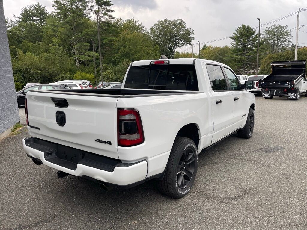 2023 Ram 1500 BIG HORN CREW CAB 4X4 5&#39;7 BOX Orange MA