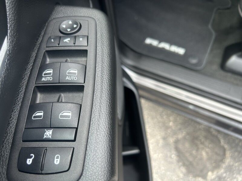 2023 Ram 1500 Big Horn - 1 OWNER - NIGHT EDITION Webster MA