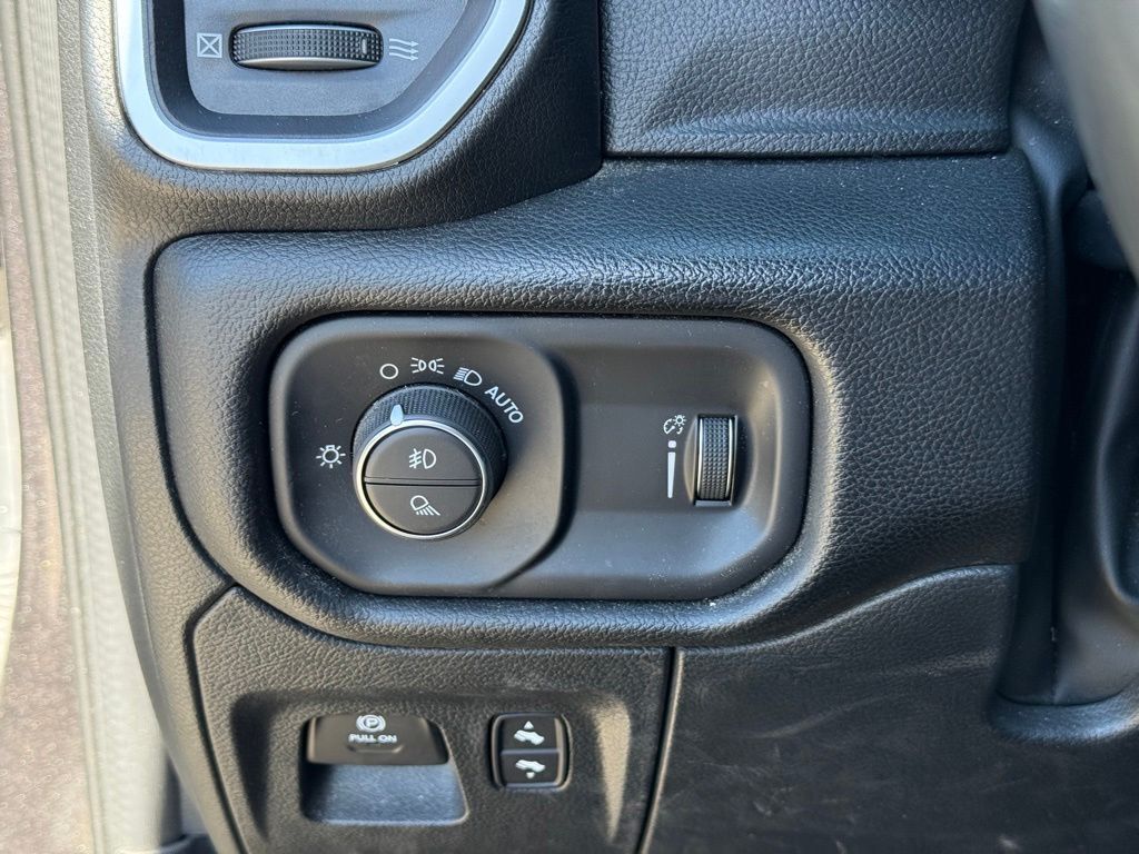 2023 Ram 1500 Big Horn/Lone Star Crestwood KY