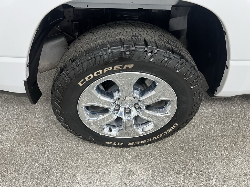 2023 Ram 1500 Big Horn/Lone Star Loveland CO