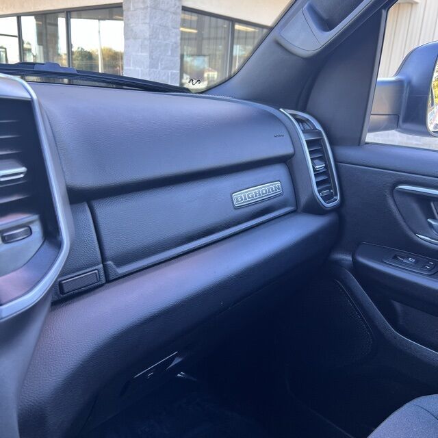 2023 Ram 1500 Big Horn/Lone Star Herrin IL