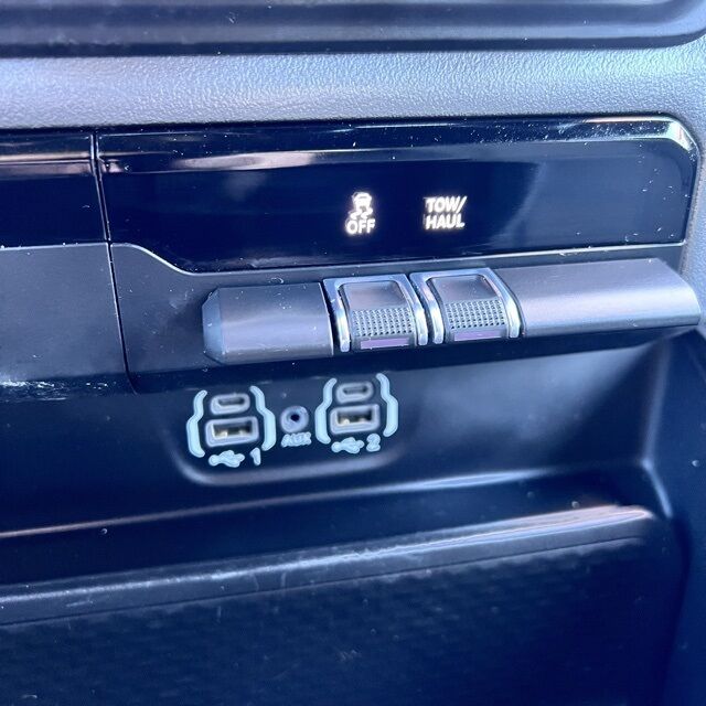 2023 Ram 1500 Big Horn/Lone Star Herrin IL