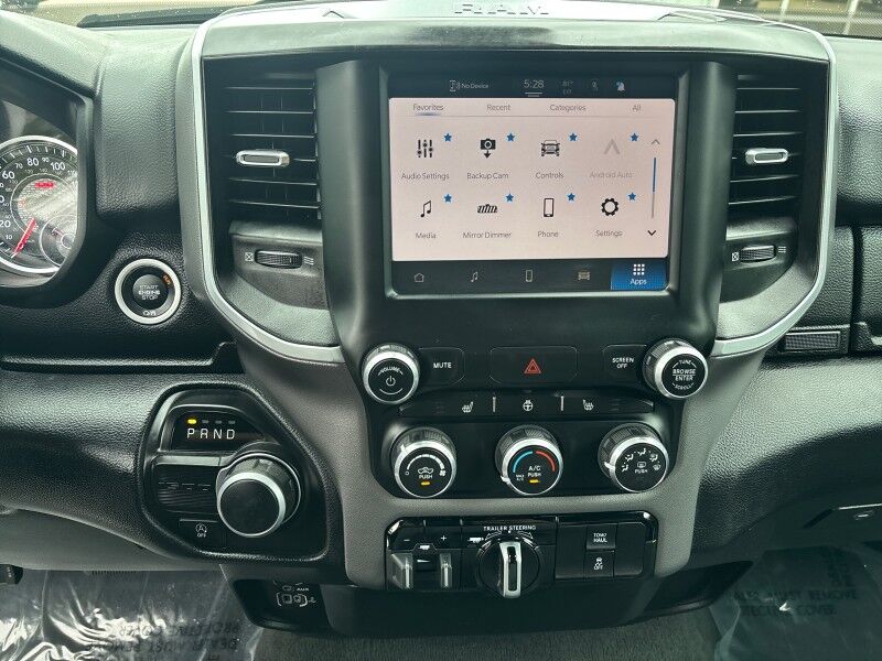 2023 Ram 1500 Big Horn photo 16