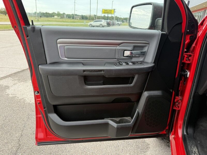 2023 Ram 1500 Classic 4x4 8k mi's SLT Collinsville OK