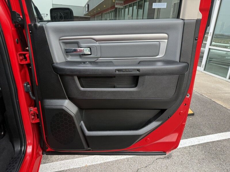 2023 Ram 1500 Classic 4x4 8k mi's SLT Collinsville OK