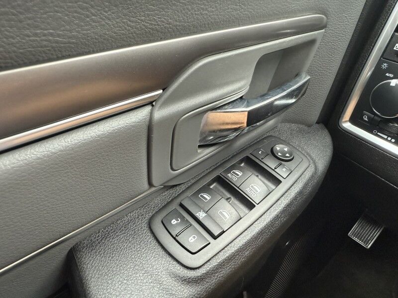 2023 Ram 1500 Classic 4x4 8k mi's SLT Collinsville OK