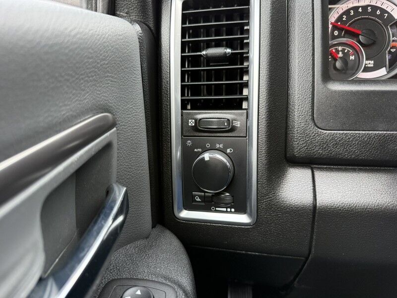 2023 Ram 1500 Classic 4x4 8k mi's SLT Collinsville OK