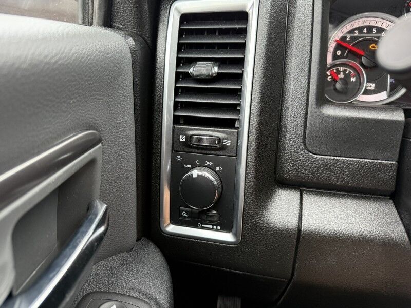 2023 Ram 1500 Classic 4x4 8k mi's SLT Collinsville OK