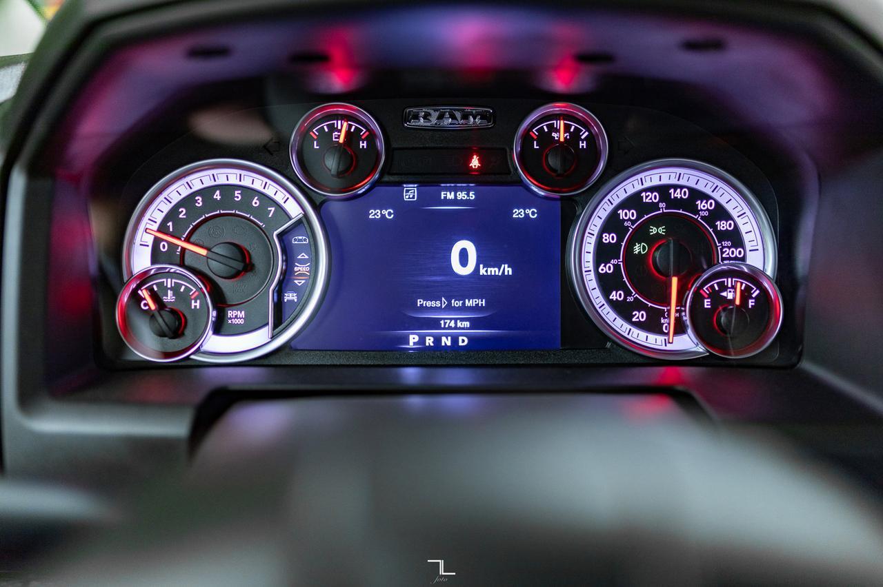 2023 Ram 1500 Classic 4x4 Crew Cab Express BCam Red Deer AB