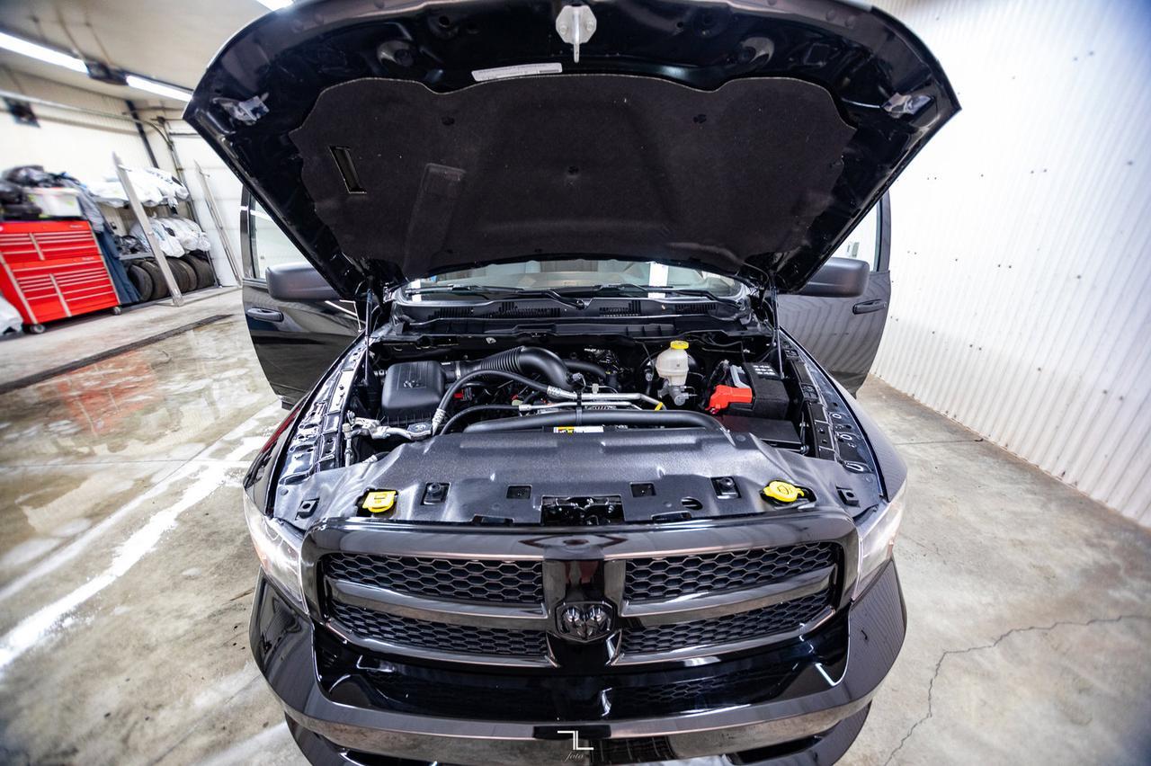 2023 Ram 1500 Classic 4x4 Crew Cab Express BCam Red Deer AB