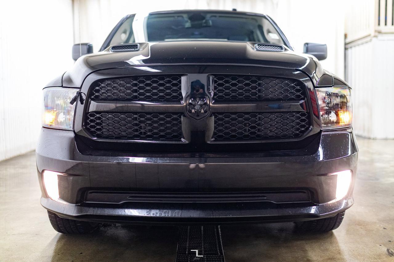 2023 Ram 1500 Classic 4x4 Crew Cab Express BCam Red Deer AB