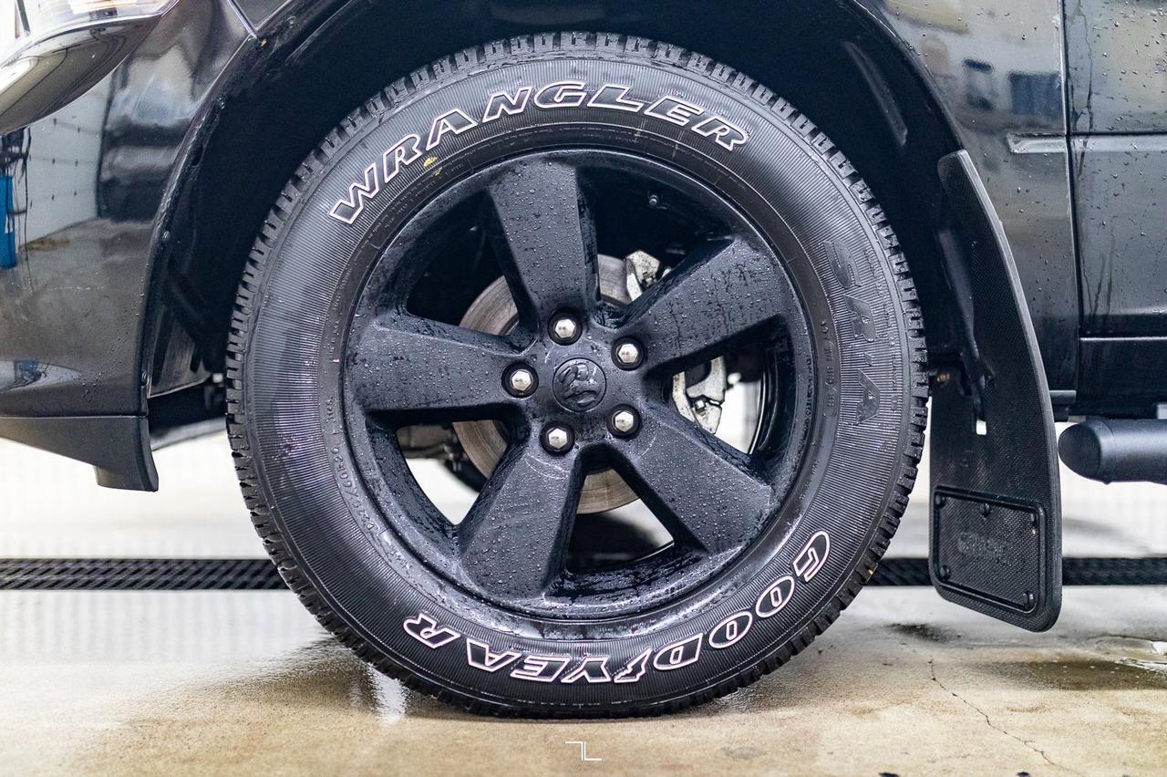 2023 Ram 1500 Classic 4x4 Crew Cab Express BCam Red Deer AB