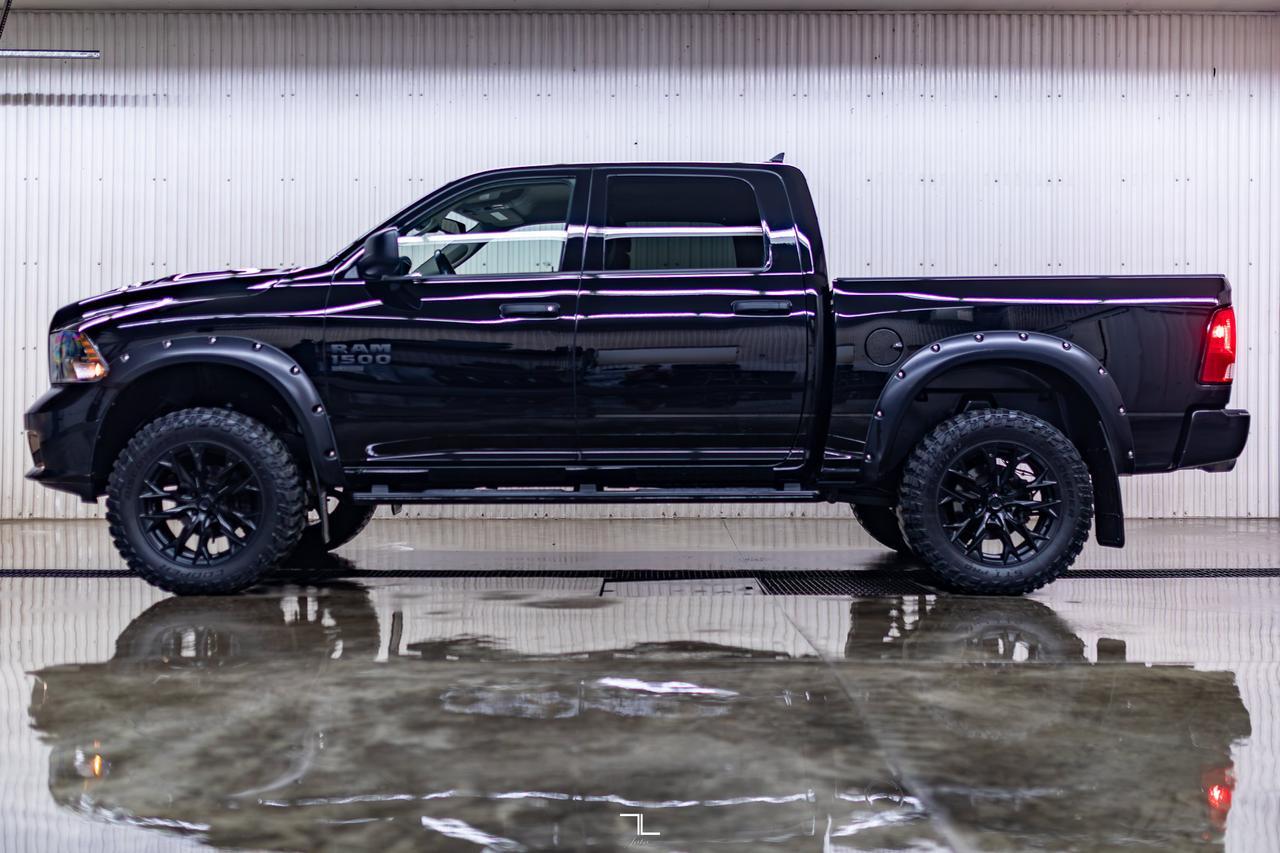 2023 Ram 1500 Classic 4x4 Crew Cab Express Leather BCam Red Deer AB