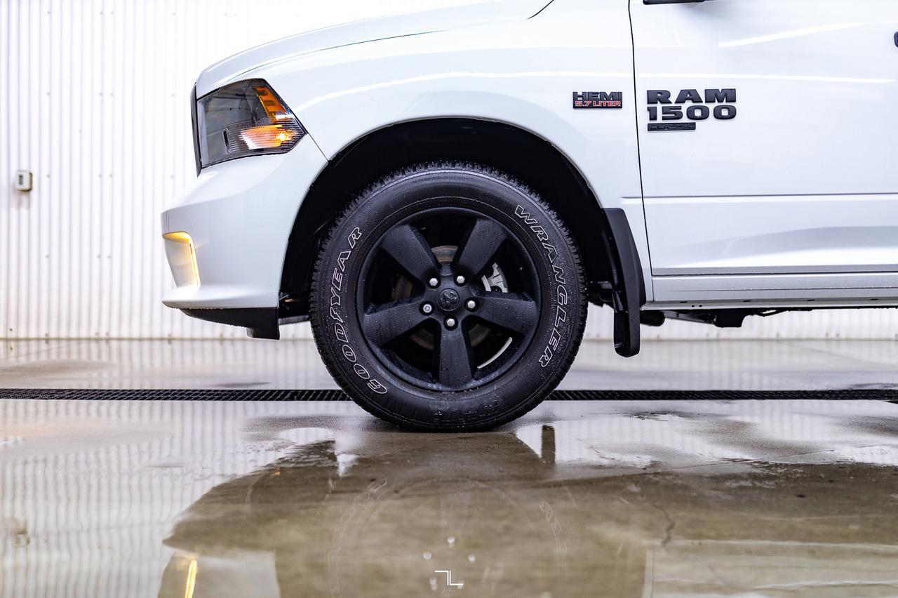 2023 Ram 1500 Classic 4x4 Crew Cab Express PSeat BCam Red Deer AB