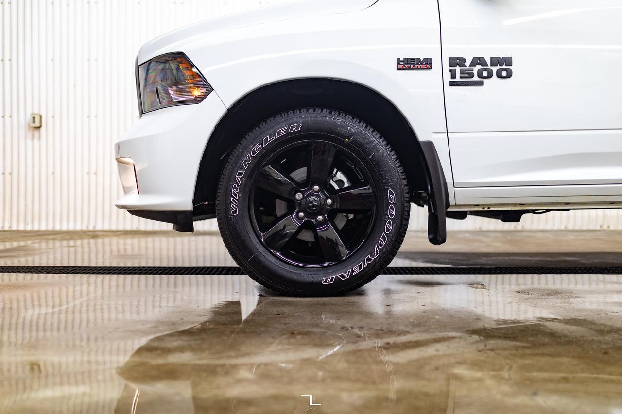 2023 Ram 1500 Classic 4x4 Crew Cab Express PSeat BCam Red Deer AB