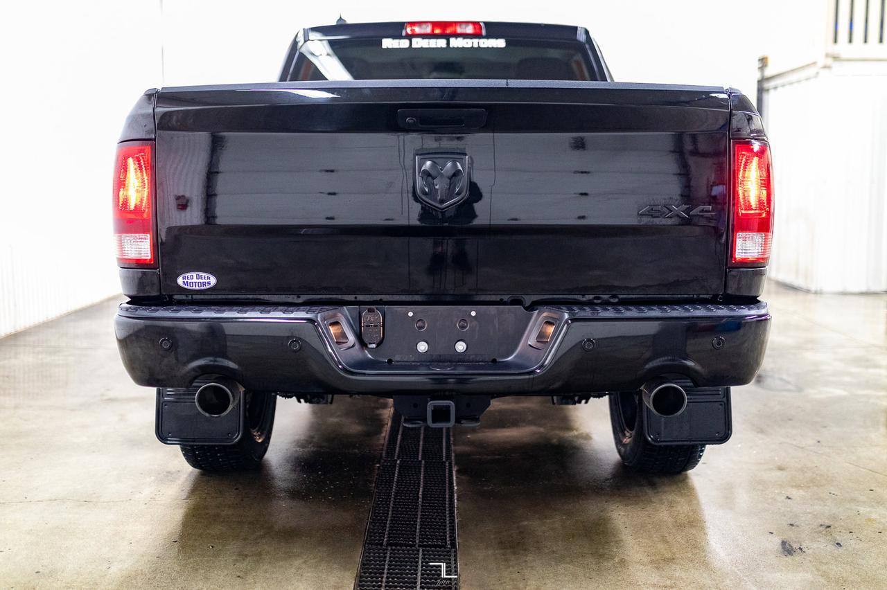 2023 Ram 1500 Classic 4x4 Crew Cab SLT Nav BCam Red Deer AB