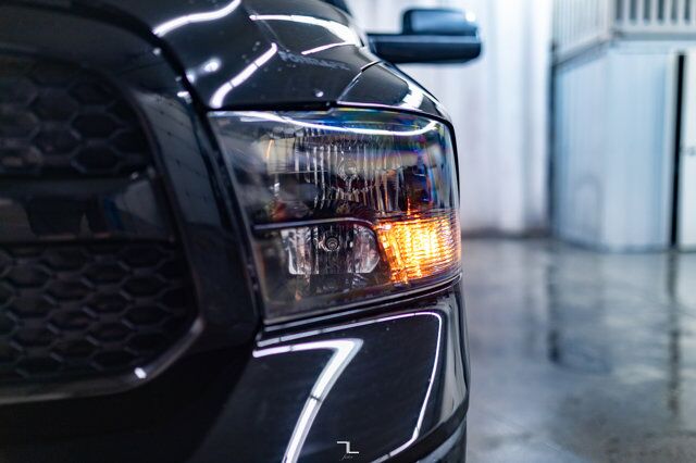 2023 Ram 1500 Classic 4x4 Crew Cab SLT Nav BCam Red Deer AB