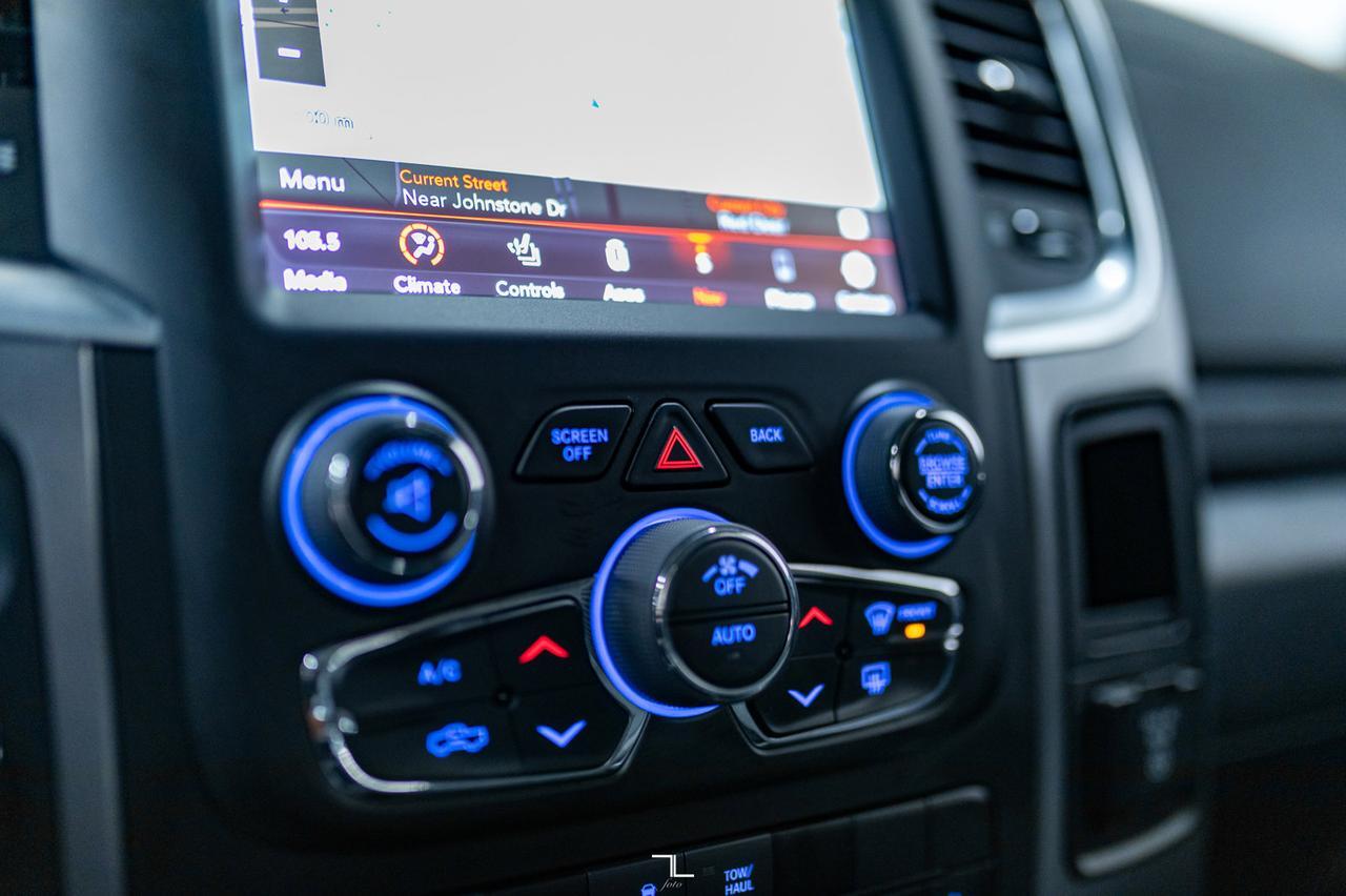 2023 Ram 1500 Classic 4x4 Crew Cab SLT Nav BCam Red Deer AB