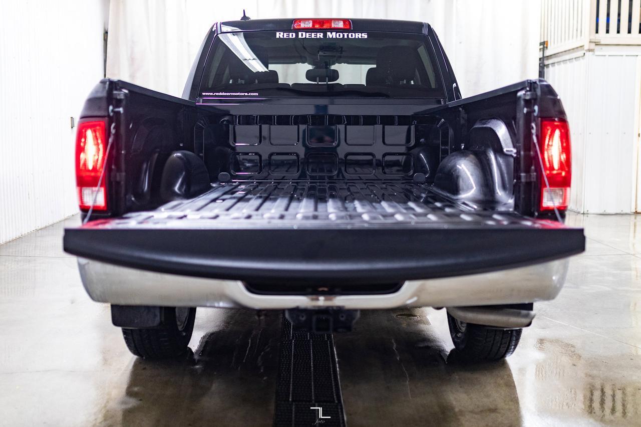 2023 Ram 1500 Classic 4x4 Crew Cab SLT Nav BCam Red Deer AB