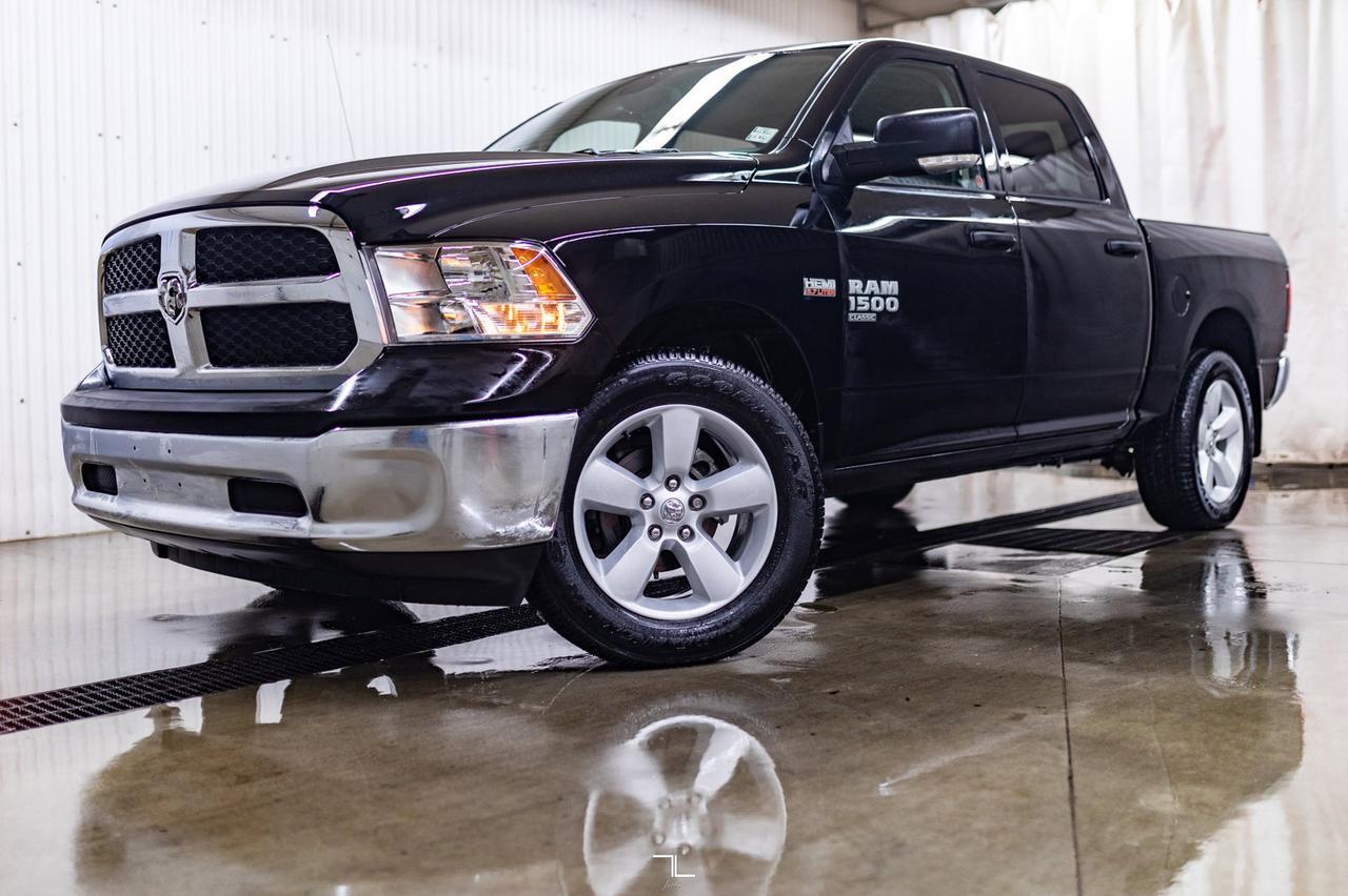 2023 Ram 1500 Classic 4x4 Crew Cab SLT Nav BCam Red Deer AB