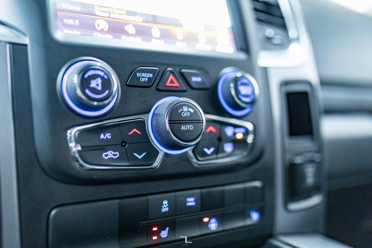 2023 Ram 1500 Classic 4x4 Crew Cab SLT Nav BCam Red Deer AB