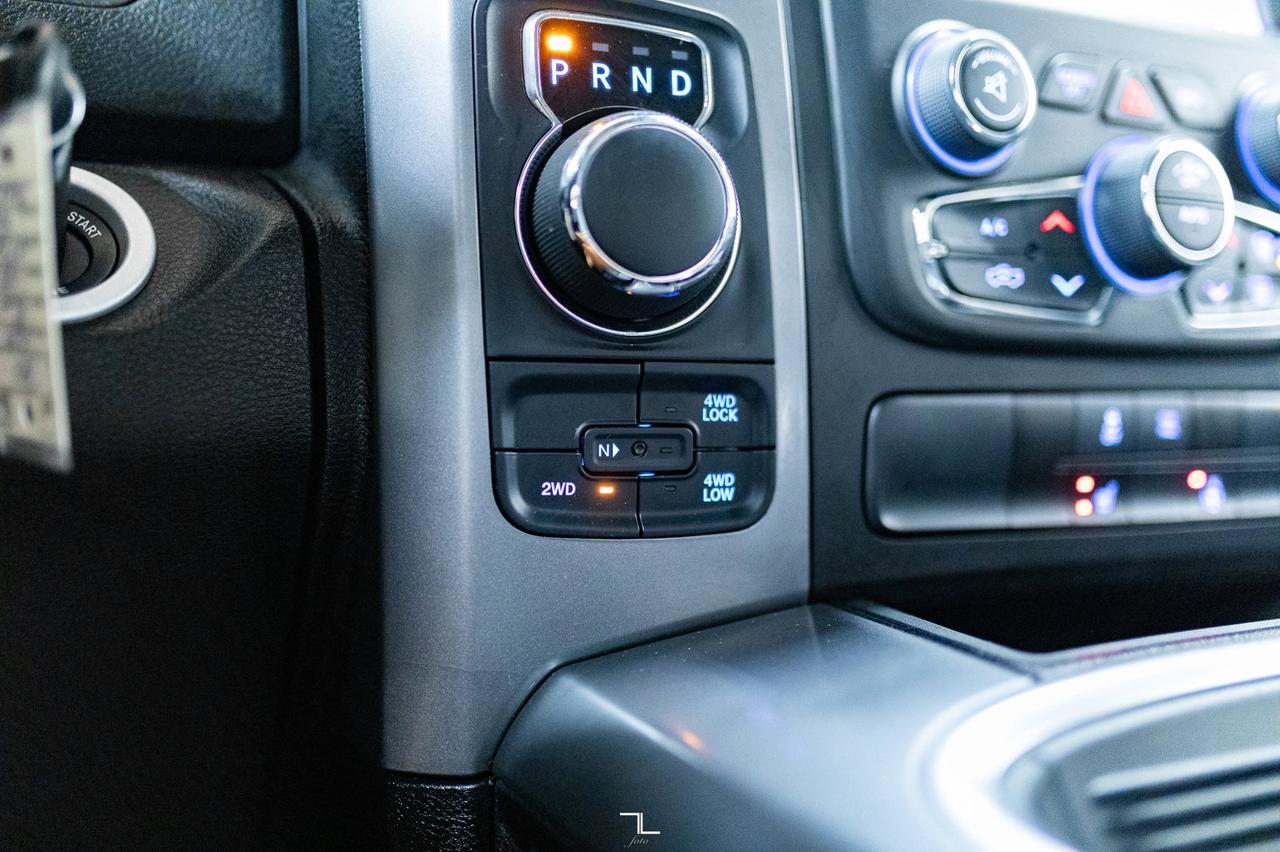 2023 Ram 1500 Classic 4x4 Crew Cab SLT Nav BCam Red Deer AB