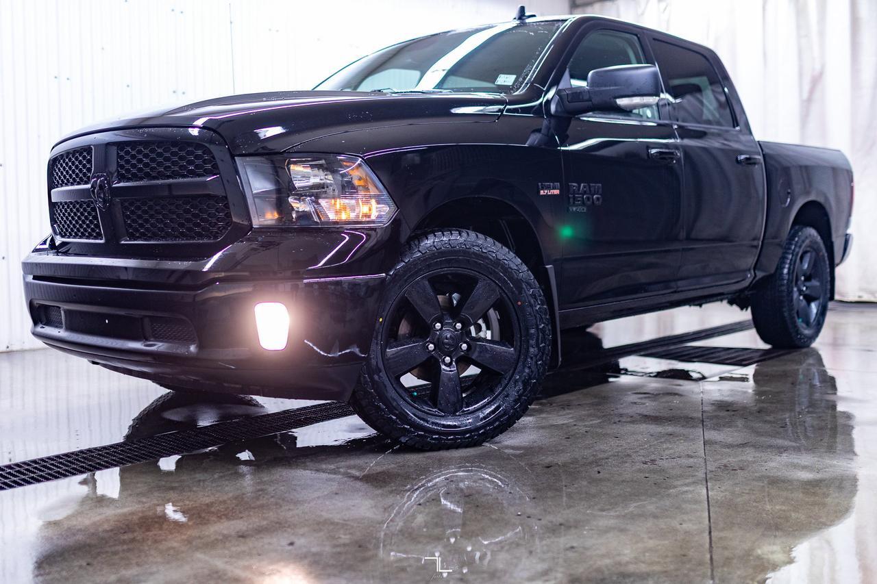 2023 Ram 1500 Classic 4x4 Crew Cab SLT Nav BCam Red Deer AB