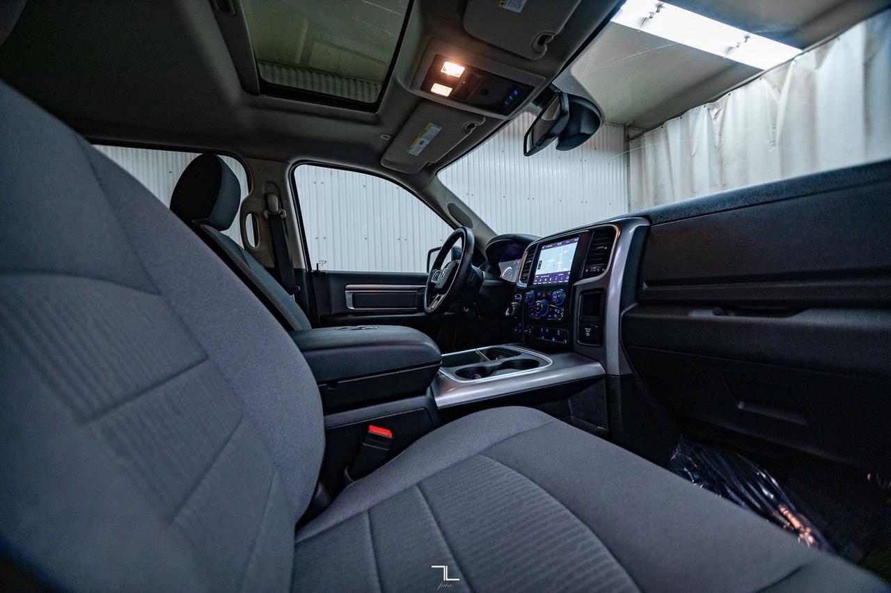 2023 Ram 1500 Classic 4x4 Crew Cab SLT Nav Roof BCam Red Deer AB