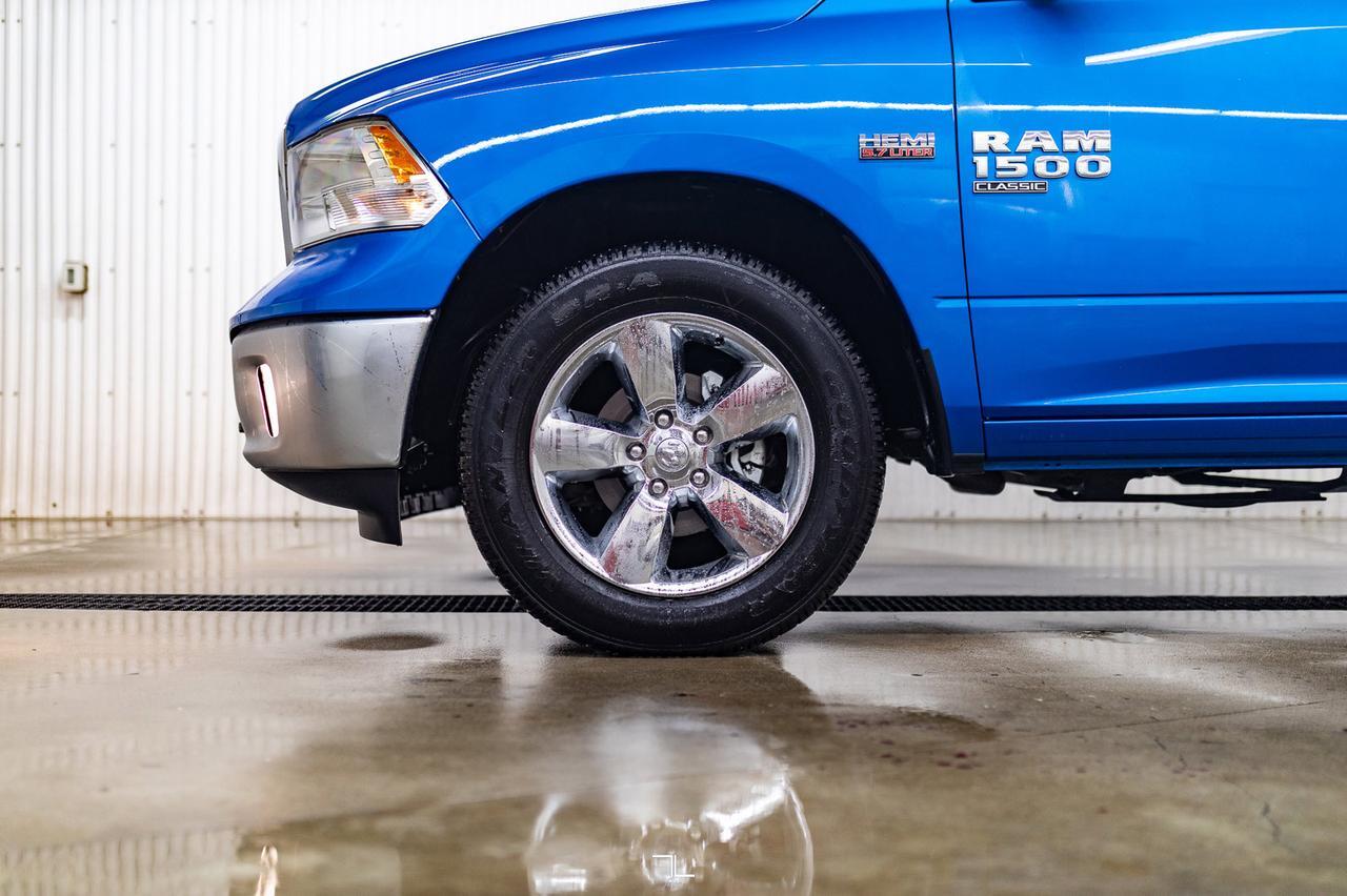 2023 Ram 1500 Classic 4x4 Crew Cab SLT Nav Roof BCam Red Deer AB