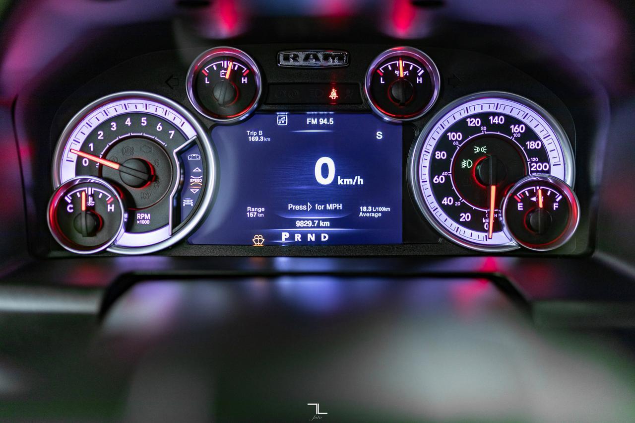 2023 Ram 1500 Classic 4x4 Crew Cab SLT Nav Roof BCam Red Deer AB