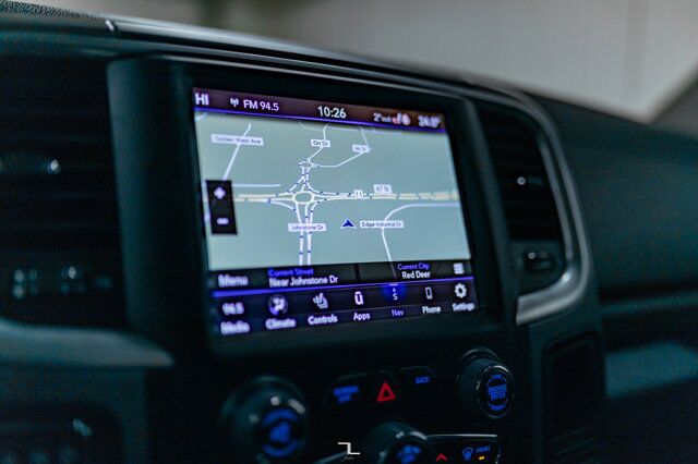 2023 Ram 1500 Classic 4x4 Crew Cab SLT Nav Roof BCam Red Deer AB