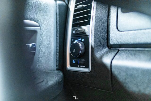 2023 Ram 1500 Classic 4x4 Crew Cab SLT Nav Roof BCam Red Deer AB