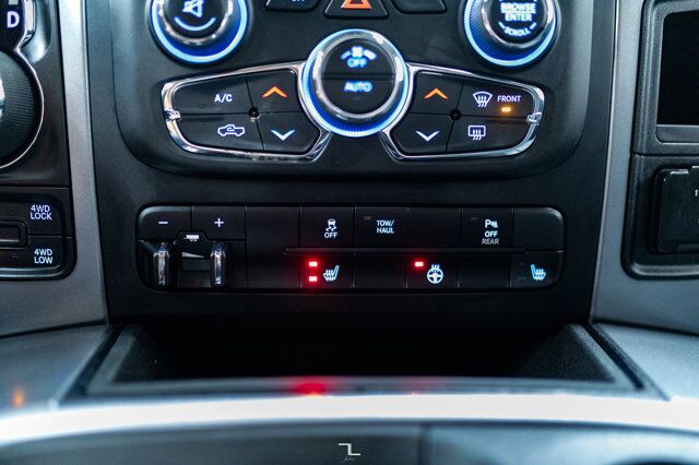 2023 Ram 1500 Classic 4x4 Crew Cab SLT Nav Roof BCam Red Deer AB