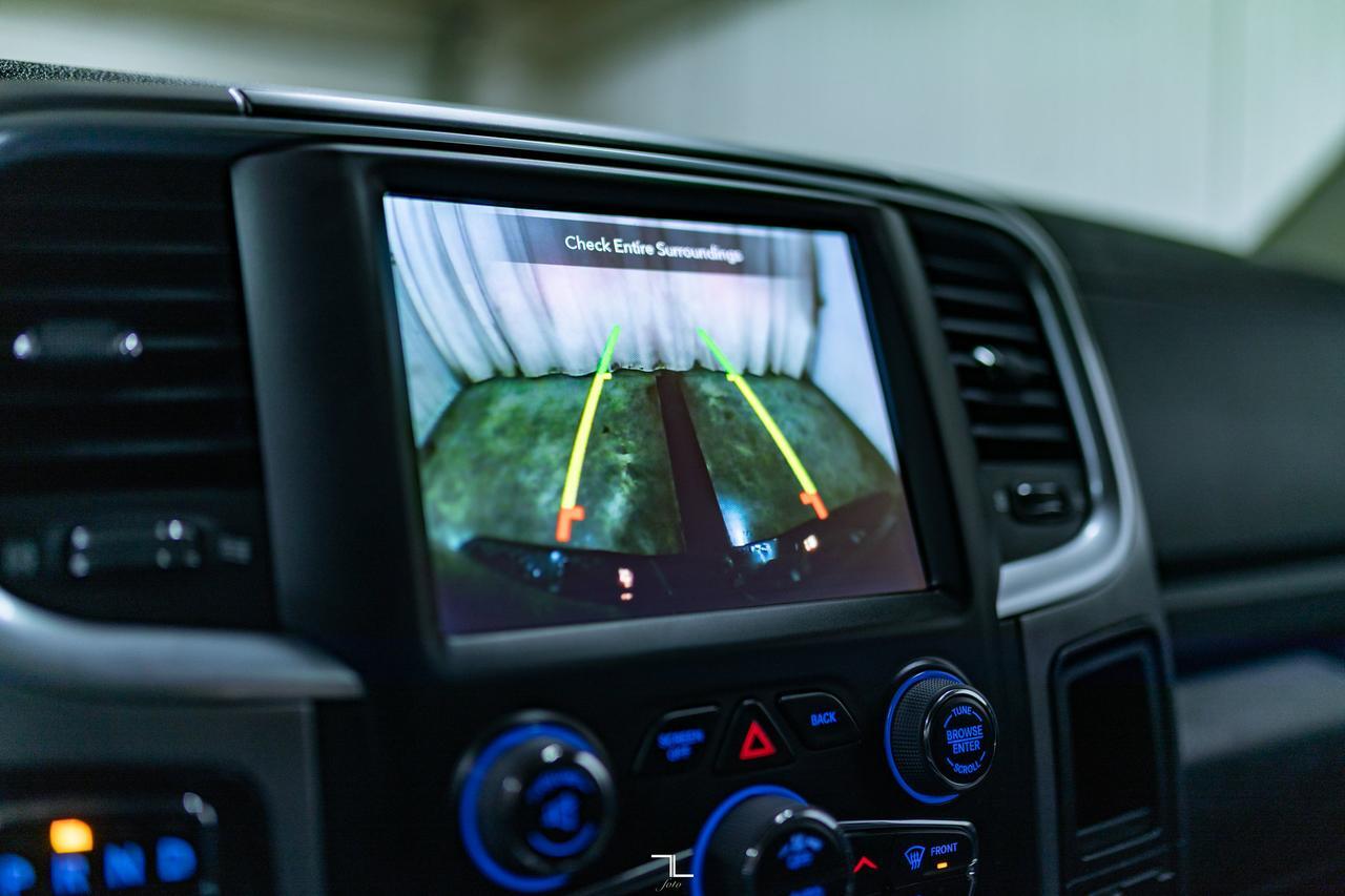 2023 Ram 1500 Classic 4x4 Crew Cab SLT Nav Roof BCam Red Deer AB