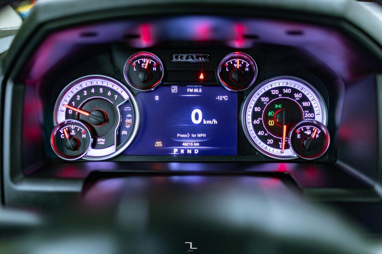 2023 Ram 1500 Classic 4x4 Crew Cab SLT Nav Roof BCam Red Deer AB