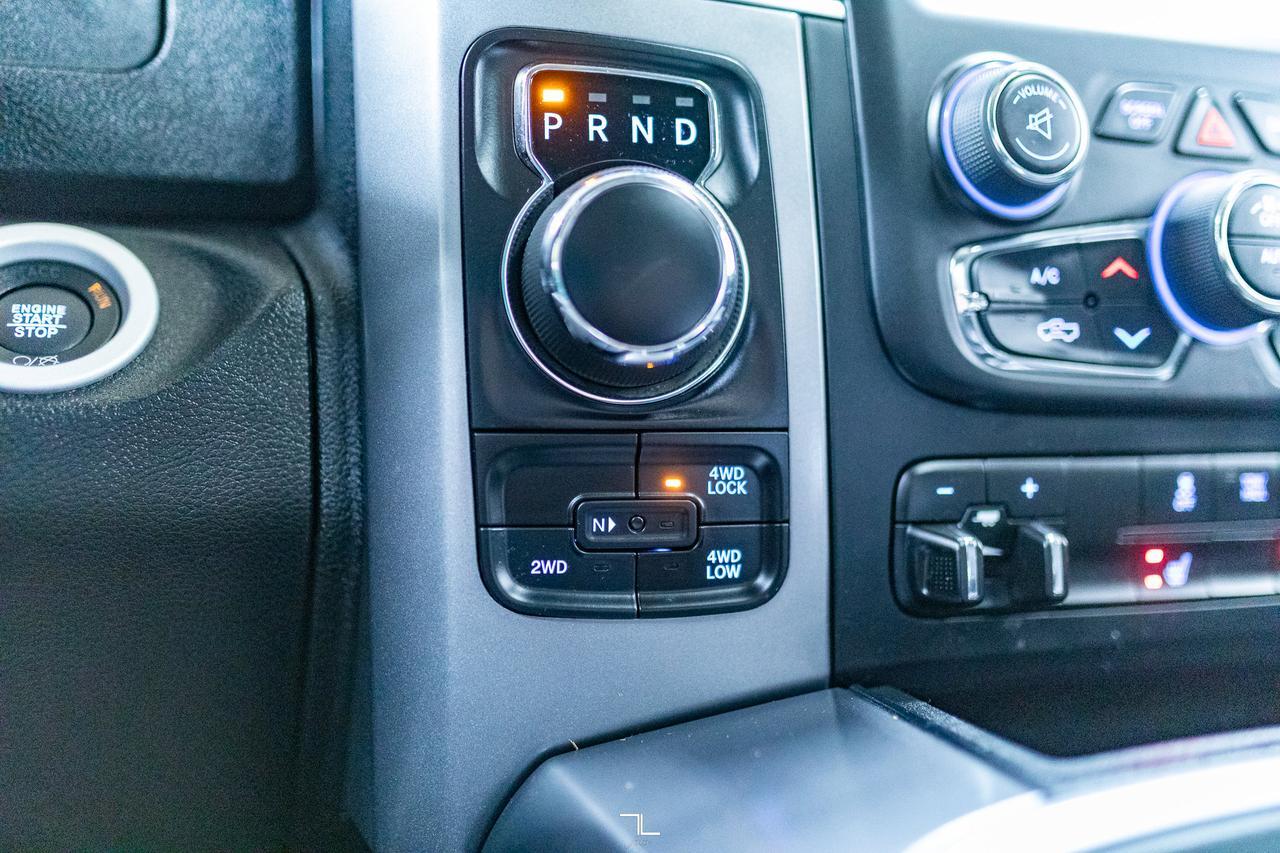 2023 Ram 1500 Classic 4x4 Crew Cab SLT Nav Roof BCam Red Deer AB