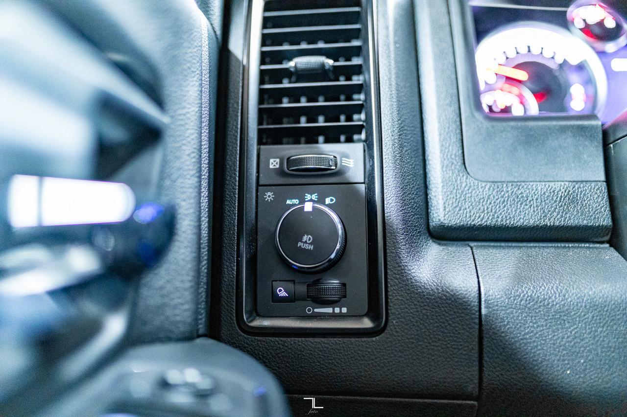 2023 Ram 1500 Classic 4x4 Crew Cab Warlock Nav BCam Red Deer AB