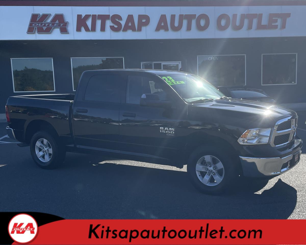 2023 Ram 1500 Classic Crew Cab SLT Pickup 4D 5 1/2 ft