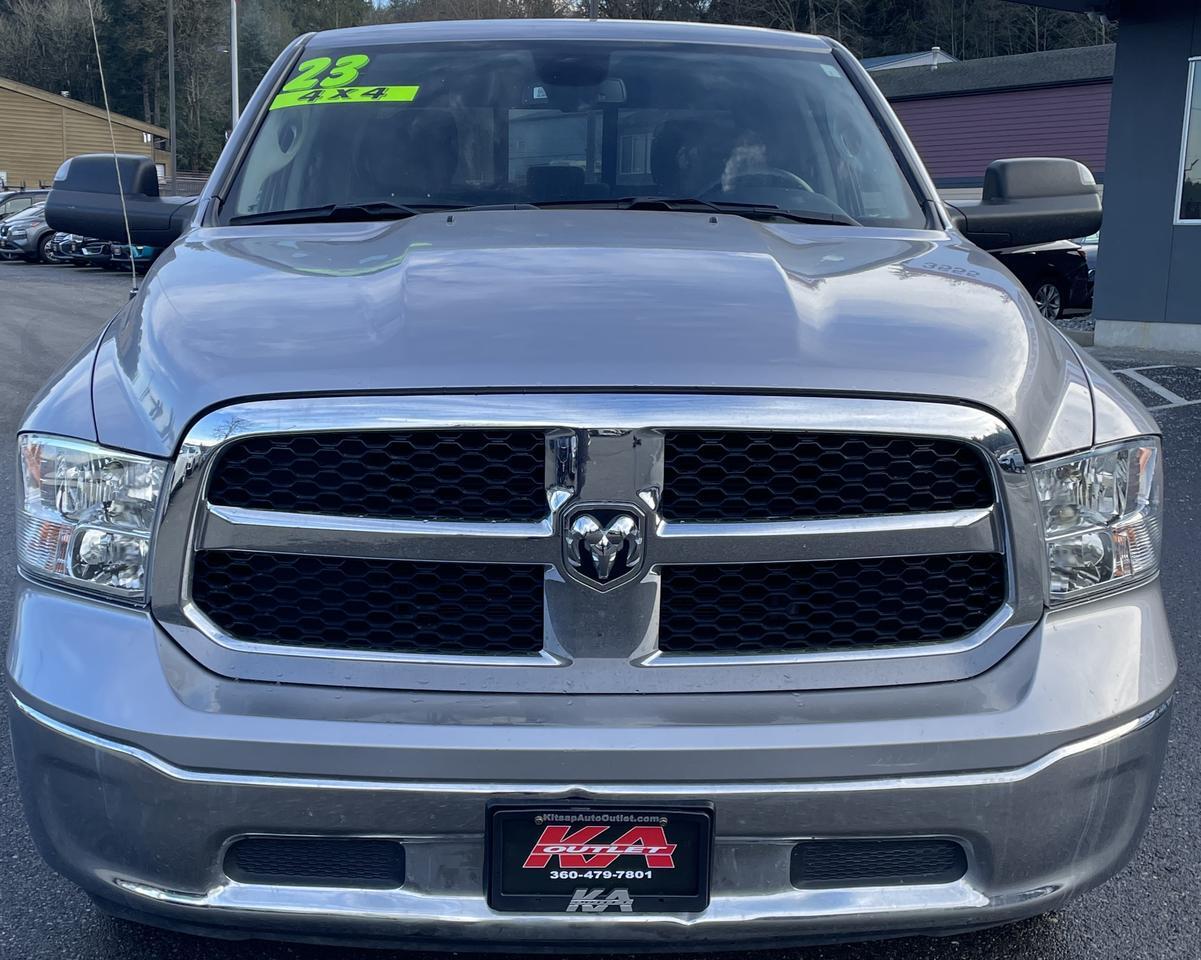 2023 Ram 1500 Classic Crew Cab SLT Pickup 4D 5 1/2 ft