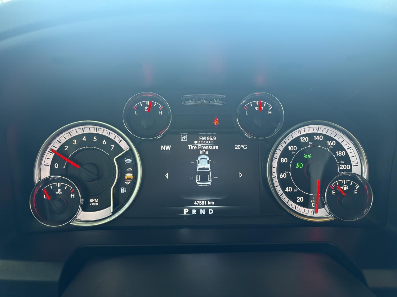2023 Ram 1500 Classic Express 4WD CREW CAB NIGHT EDITION COLD WEATHER PKG 5'7" BOX Listowel ON