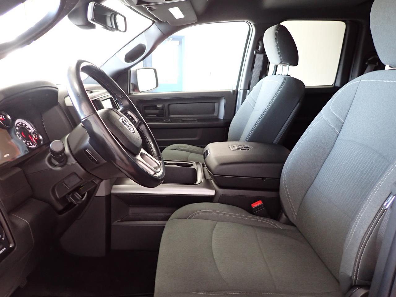 2023 Ram 1500 Classic Express 4X4 QUAD CAB 6'4" BOX Listowel ON