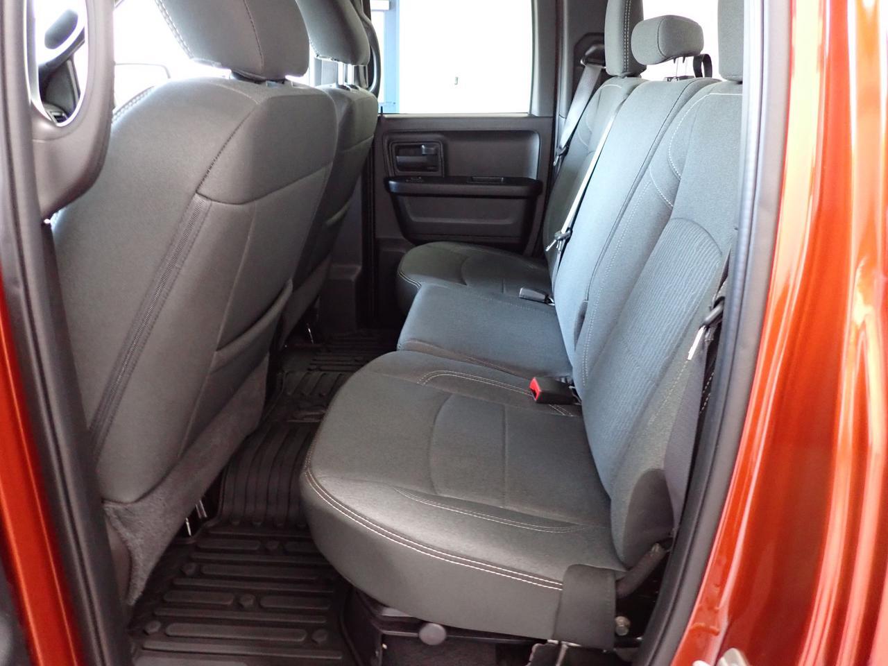 2023 Ram 1500 Classic Express 4X4 QUAD CAB 6'4" BOX Listowel ON