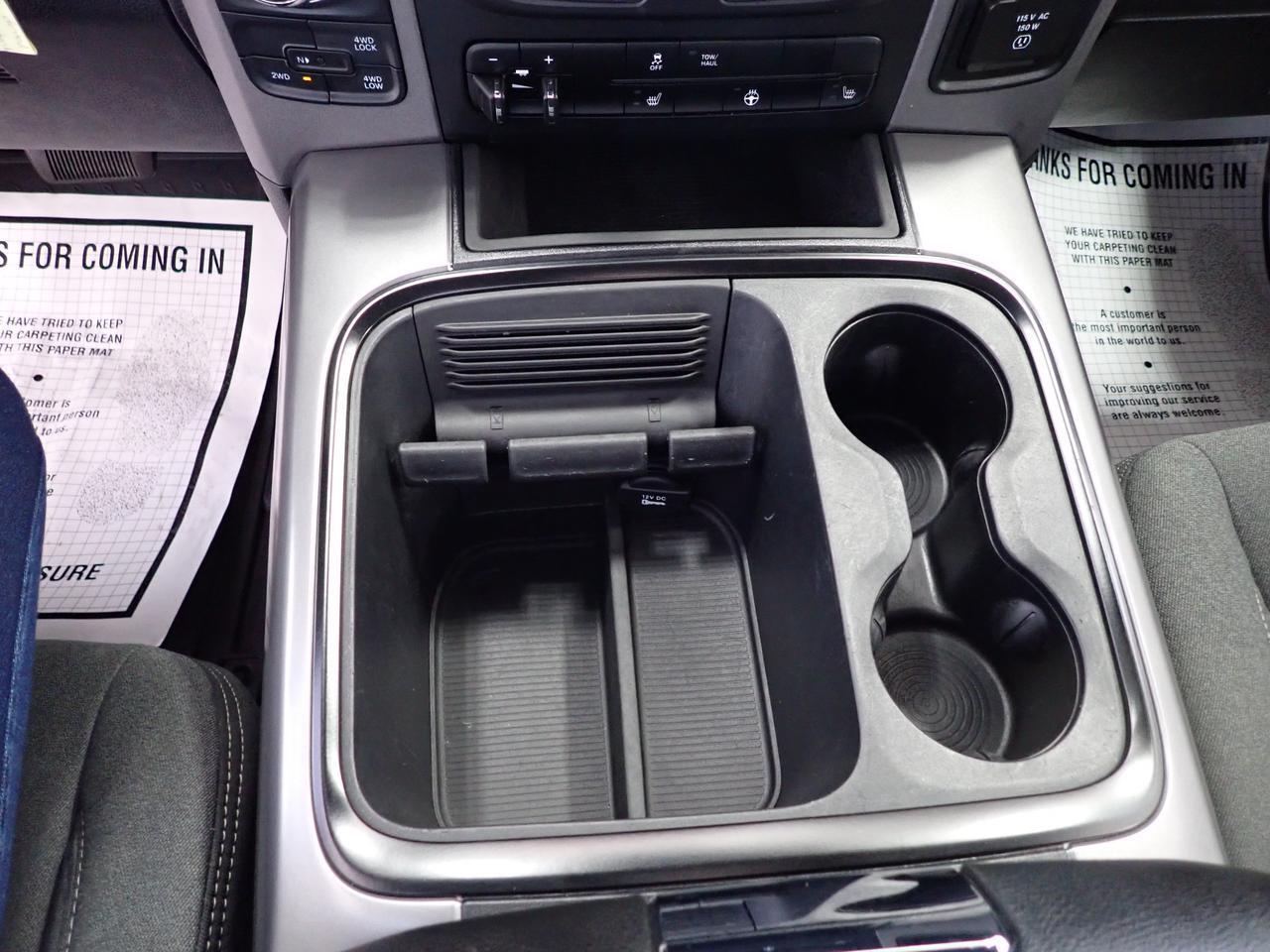 2023 Ram 1500 Classic Express 4X4 QUAD CAB 6'4" BOX Listowel ON