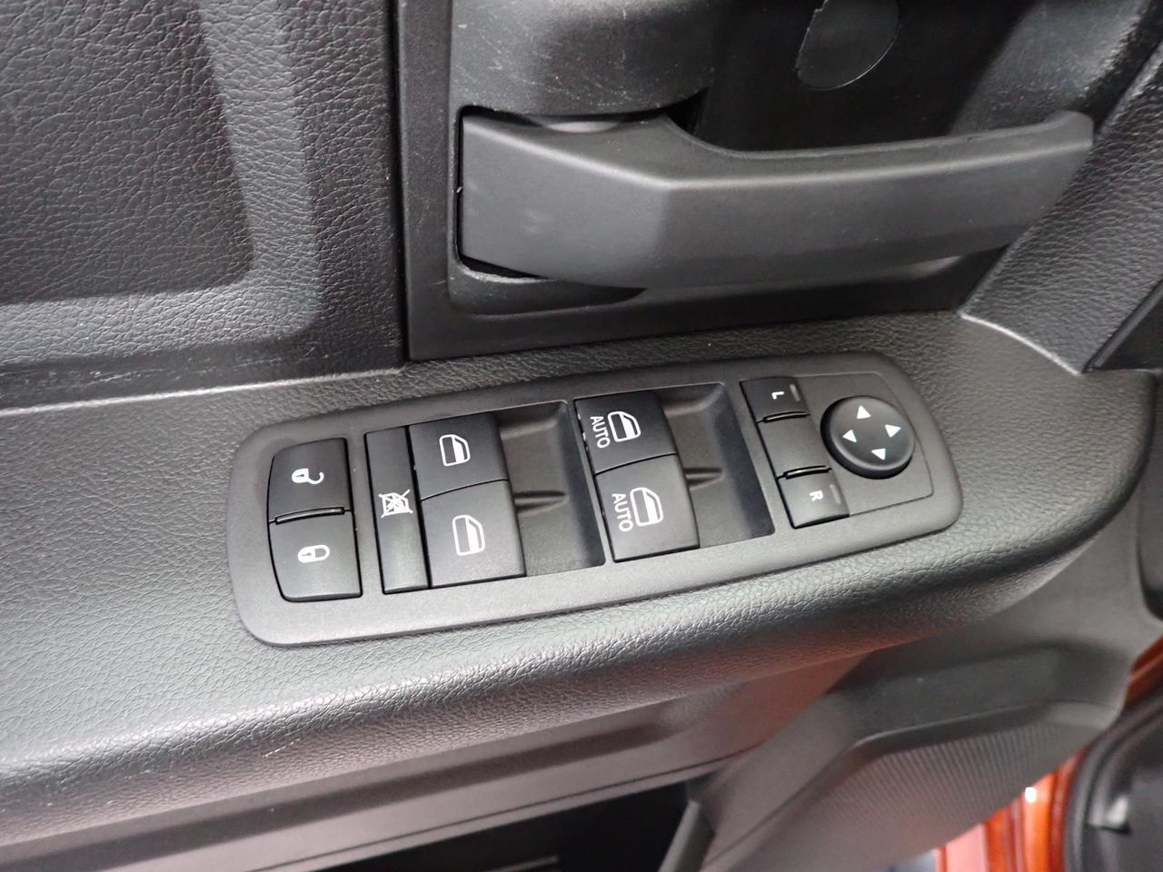 2023 Ram 1500 Classic Express 4X4 QUAD CAB 6'4" BOX Listowel ON
