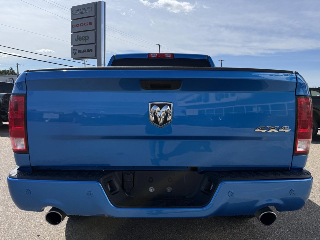 2023 Ram 1500 Classic Express Crew Cab 4x4 | HEMI V8 | Sub Zero Pkg | Heated Seats | Remote Start | Backup Camera Redwater AB
