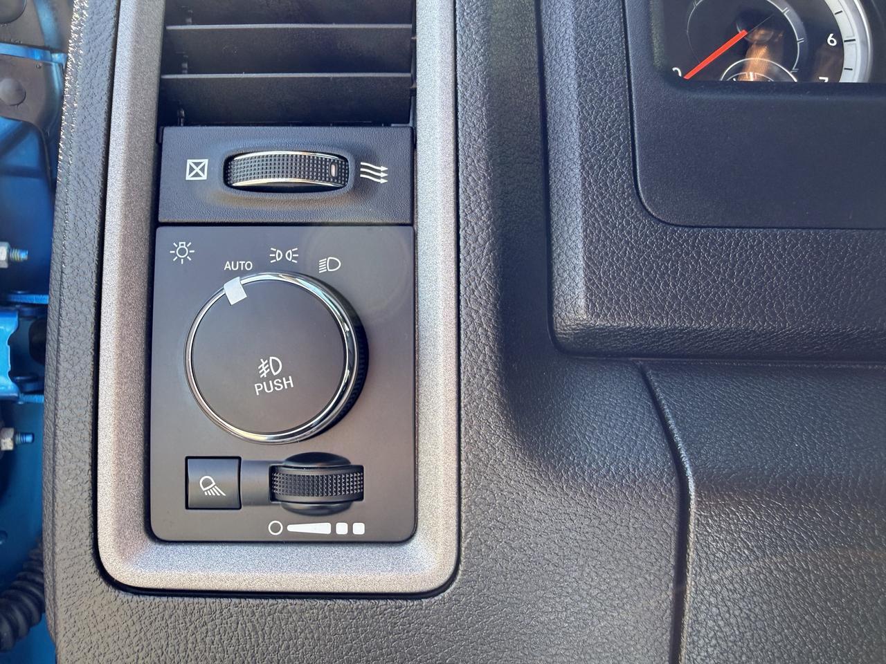 2023 Ram 1500 Classic Express Crew Cab 4x4 | HEMI V8 | Sub Zero Pkg | Heated Seats | Remote Start | Backup Camera Redwater AB
