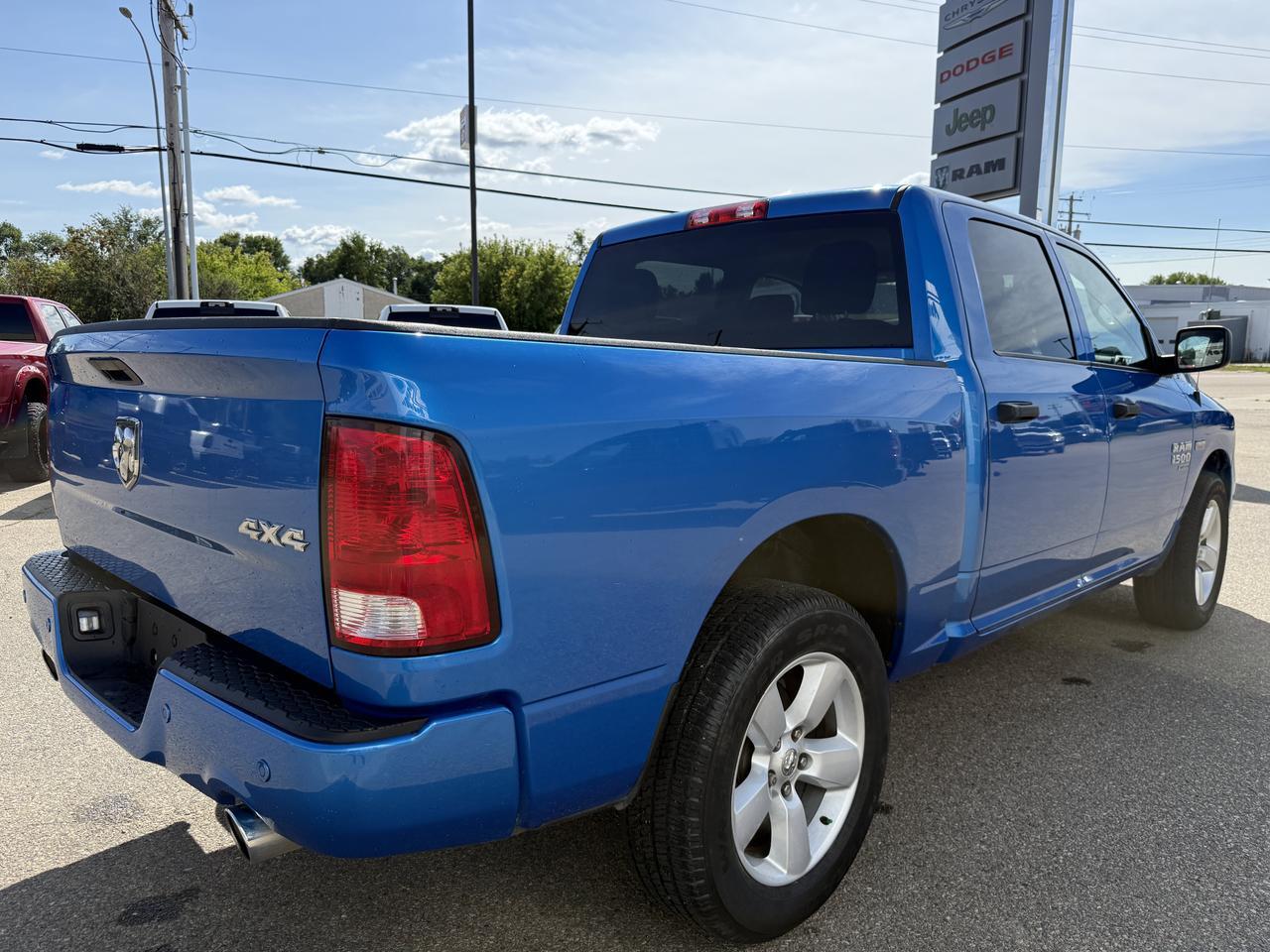 2023 Ram 1500 Classic Express Crew Cab 4x4 | HEMI V8 | Sub Zero Pkg | Heated Seats | Remote Start | Backup Camera Redwater AB