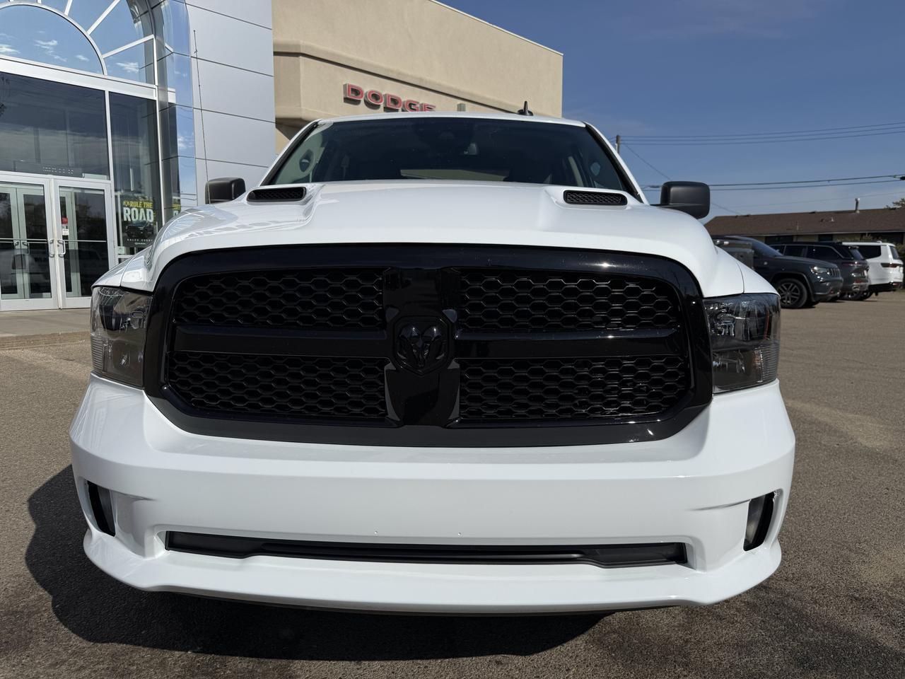 2023 Ram 1500 Classic Express Crew Cab 4x4 | Low KMs | V6 | 20IN Wheels | Sub Zero Pkg | Heated Front Seats | Sport Hood Redwater AB
