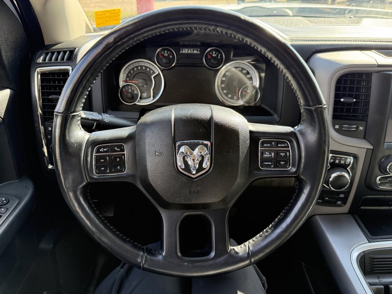 2023 Ram 1500 Classic Express Crew Cab 4x4 | Low KMs | V6 | 20IN Wheels | Sub Zero Pkg | Heated Front Seats | Sport Hood Redwater AB