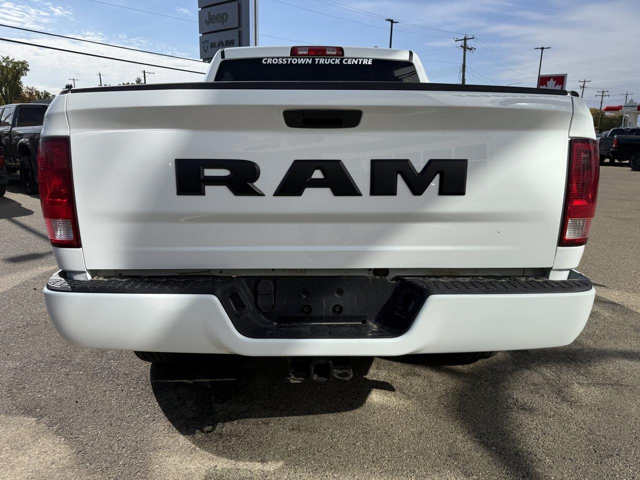 2023 Ram 1500 Classic Express Crew Cab 4x4 | Low KMs | V6 | 20IN Wheels | Sub Zero Pkg | Heated Front Seats | Sport Hood Redwater AB